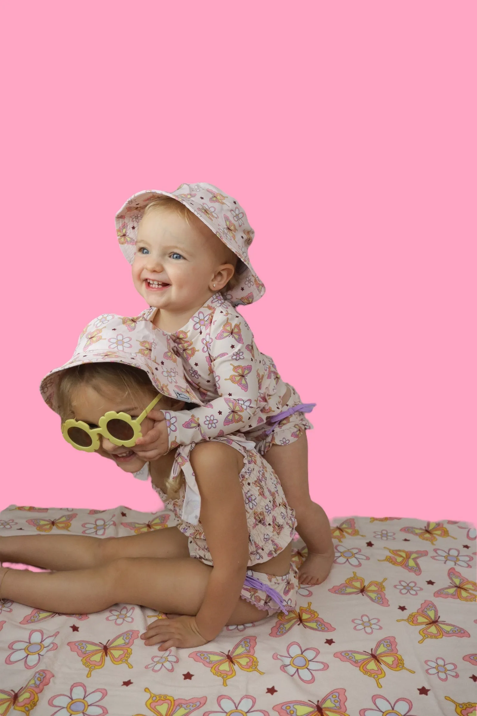 BLOSSOMIN BUTTERFLY DREAM BUCKET HAT