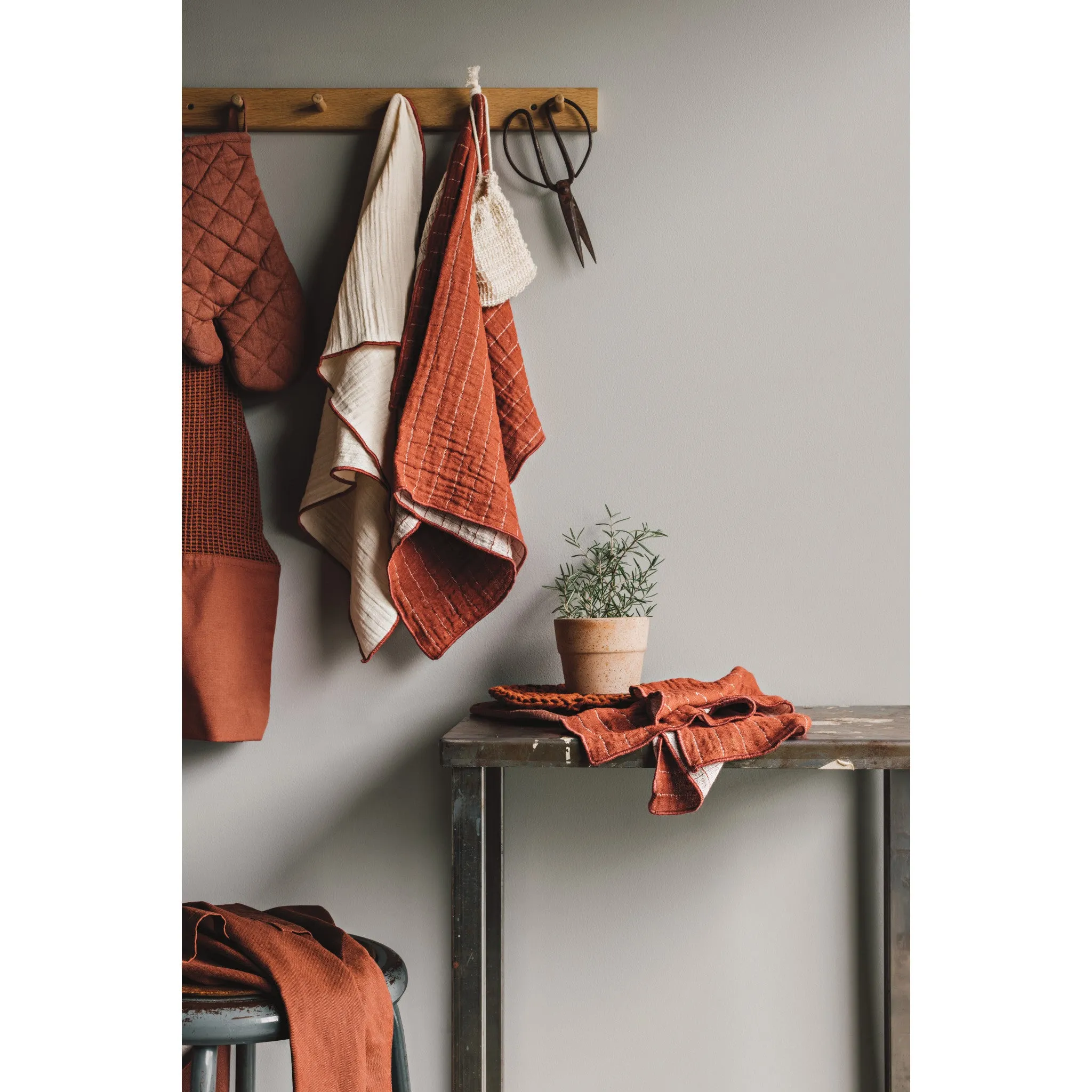 Cinnamon Stick Mercado Tote