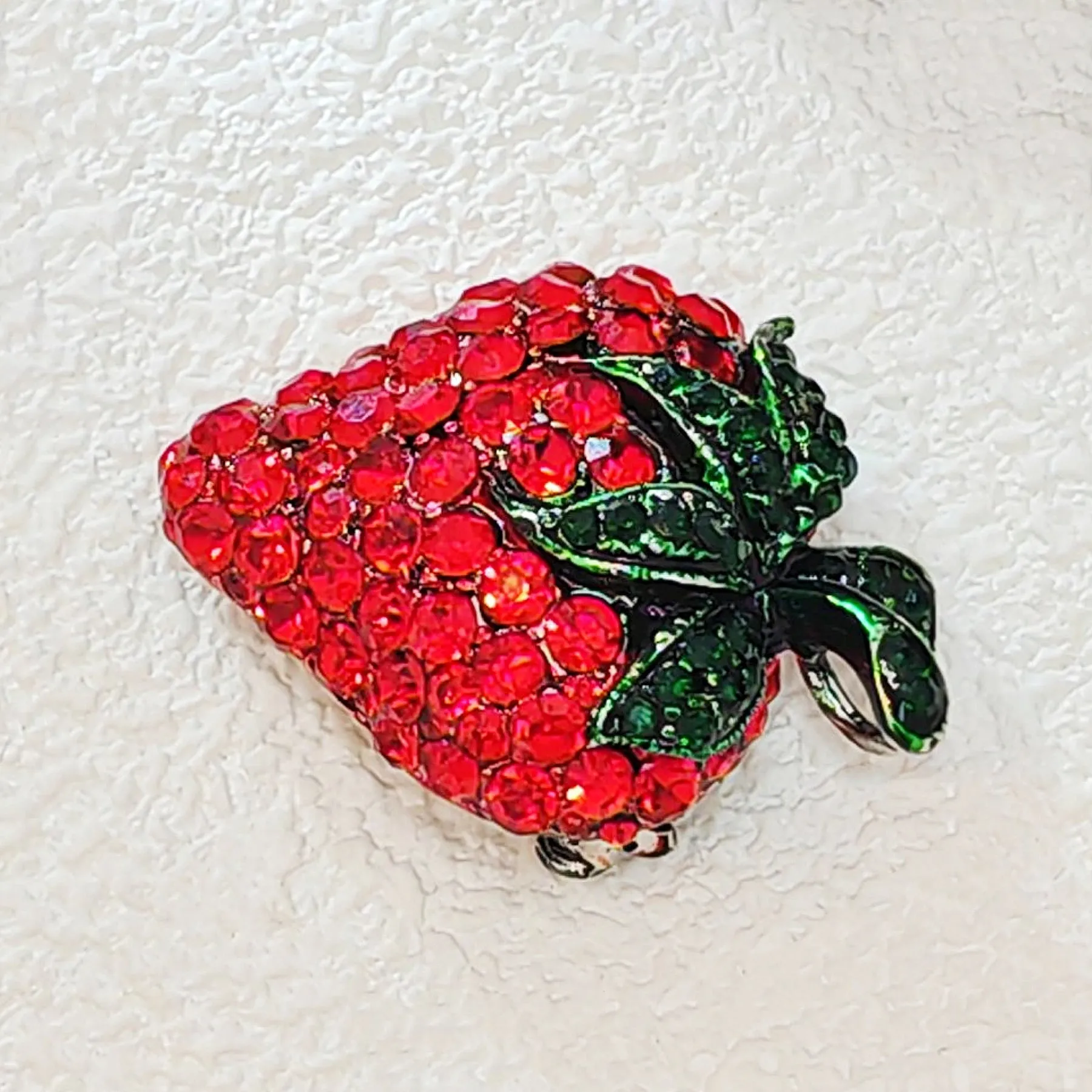 Fabulous Petite Red Rhinestone Strawberry Brooch Pin Vintage Fruit Costume Jewelry