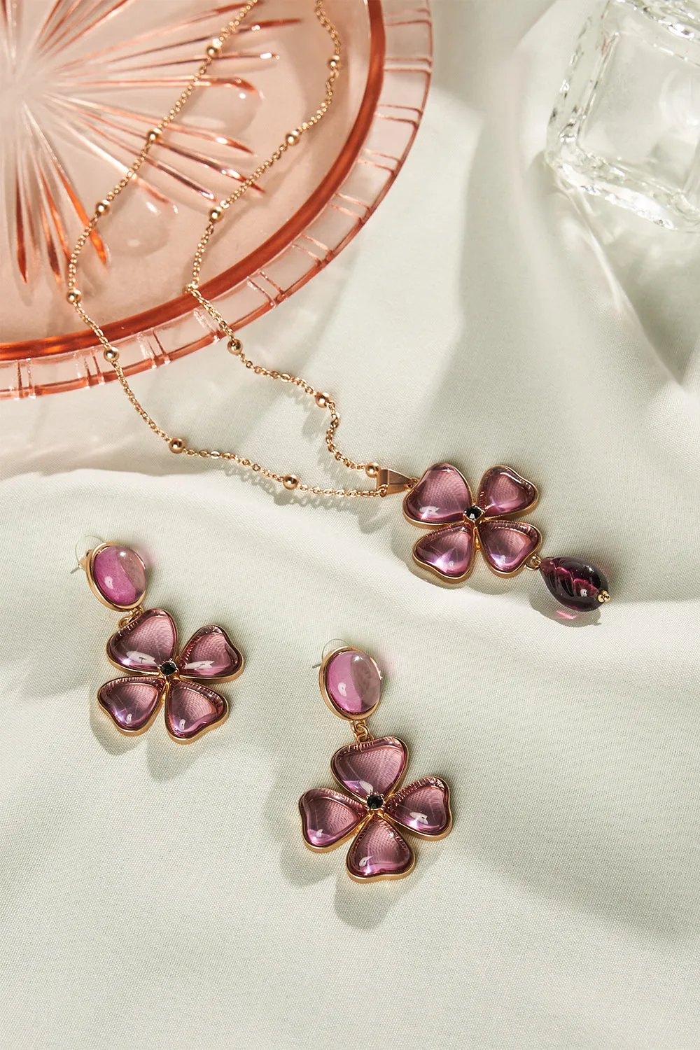 Floral Pendant Necklace - Mauve